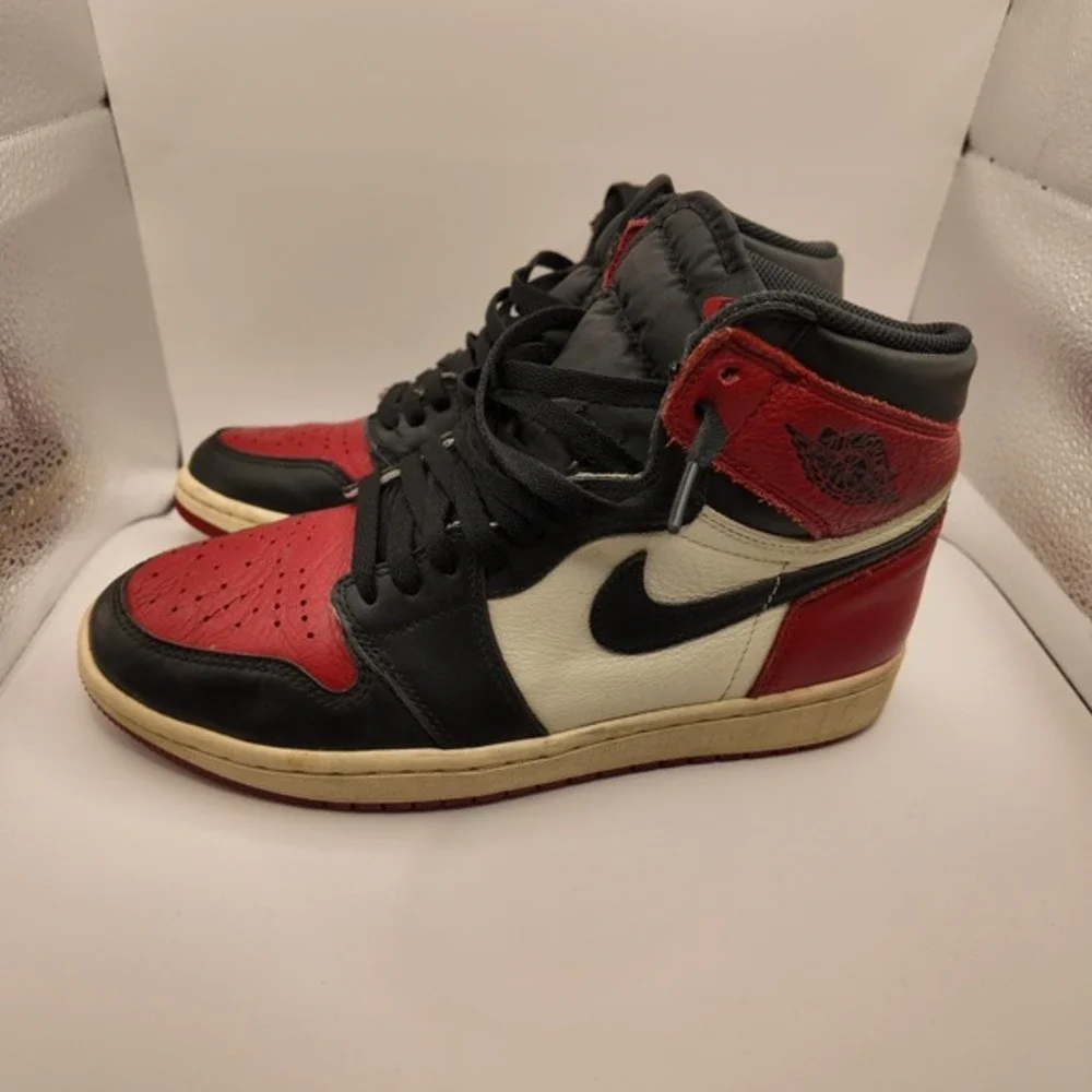 Size 8.5- Jordan 1 Retro OG High Bred Toe Black White Red‎ Leather (555088-610)